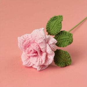 TEMU 핸드메이드 니트 장미 - 리얼리스틱 핑크 플로럴 부케, 발렌타인데이·웨딩·홈 데코용 유지보수 없는 우아한 테이블 센터피스, 천장 장식 꽃다발 선물, 로맨틱 기프트 아이디어, 자연스러운 외관, 섬세한 꽃잎 공예, 웨딩 , 소프트 텍스처 인조 꽃꽂이, 결혼식 플래너용