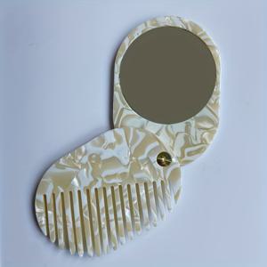 TEMU 휴대용 아세테이트 헤어 빗과 거울 - 접이식 여행 메이크업 미러 & 엉킴 방지 빗 1개, 우아한 파스텔 핑크 베이지 블루 골드 디자인, 여성용 정전기 방지 플라스틱 브리슬, 이동 중 스타일링을 위한 컴팩트 선물, 온더고 스타일링 | 스타일리시 헤어 도구 | 안티스타틱 빗