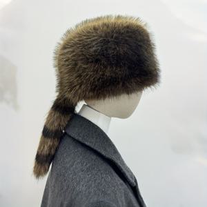 TEMU 1개 여성용 겨울 모자 - 너구리 꼬리 디자인, 두꺼운 폴리에스터 퍼, 플랫 탑 & 꼬리 보호, 캠핑, 사냥, 조켓 클럽 이벤트용 가벼운 플러시 아웃도어 모자 - 가을 겨울 따뜻함, 내구성 있는 소재, 패션 애호가를 위한 겨울 캠핑 장비, 손세탁 가능, 핸드워시 가능한 패션 액세서리