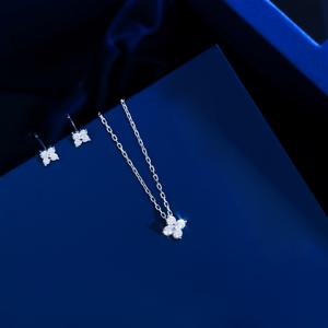 TEMU 1쌍 귀걸이 + 1개 목걸이, 반응성 없는 패션 주얼리 세트, 반짝이는 합성 지르코니아 행운의 클로버 디자인, 데일리웨어 및 파티용 – 크리스마스 또는 발렌타인데이 여성을 위한 완벽한 선물 아이디어, 휴일 선물 세트, 주얼리,내구성 있는 도금,매칭 목걸이와 귀걸이,여성용 주얼리,패션 애호가,여성 패션