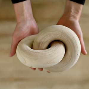 TEMU 7인치 수제 목재 체인 커피 테이블 장식 - 갈색 러스틱 탁상 액센트와 끈 디자인, 현대적인 팜하우스 스타일 거실 또는 책장용, 거실 장식, 책장 액세서리, 끈으로 묶은 체인, 천연 나무 마감