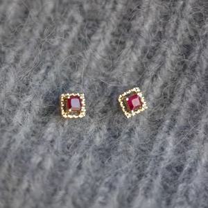 TEMU 925 실버로 제작된 클래식하고 다재다능한 미니 스퀘어 스티드 이어링, 스타일리시한 여성용 보석, 우아한 빈티지, 간단한 우아함, 가벼운 럭셔리, 박스 없음.