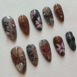 TEMU 전통 수제 클래식 빈티지 스타일 아름다운 나비와 화려한 꽃 반짝이 라인스톤 귀여운 하트 네일 10개 세트, 모든 여성의 일상 착용에 적합