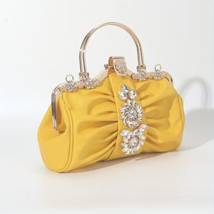 TEMU 여성용 우아한 라인스톤 장식 이브닝 클러치 백 (탈부착 스트랩 포함) - 반짝이는 레드 플로럴 디자인, 부드러운 PU 소재, 골드 톤 하드웨어, 결혼식, 신부 들러리 & 포멀 이벤트에 적합, 웨딩 액세서리 | 엘레강트 클러치 | 라인스톤 장식