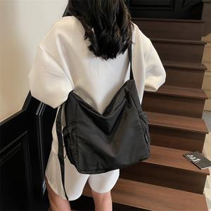 TEMU 메인랜드 여성용 경량 나일론 크로스바디 백 - 조절 가능한 스트랩 & 지퍼 클로저, 생기 넘치는 옐로우, 다양한 색상, 내구성 있는 폴리에스터 안감, 캐주얼 및 프로페셔널 사용 가능, 다재다능한 패션 액세서리, 안전한 지퍼백