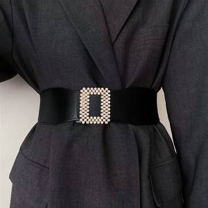 TEMU 여성용 우아한 스퀘어 버클 벨트 - 골드톤 또는 블랙 버클, 화이트/블랙/베이지/그레이/네이비 - 드레스, 재킷, 코트에 다양하게 활용 가능 - 웨딩, 파티, 캐주얼 의상 - 편안하고 내구성 있는 벨트, 여성용 우아한 벨트, 플러스 사이즈 드레스용 와이드 벨트, 장식용 벨트, 드레스용 고급 탄성 벨트, 여성용 우아한 벨트