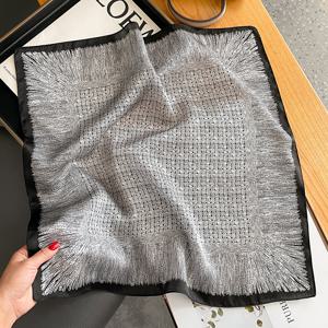 TEMU 여성용 럭셔리 스퀘어 스카프 - 우아한 넥 랩 샤울, 부드러운 실크 같은 질감, 비신축성 포멀 & 일상 액세서리, 파티, 오피스, 여행용 - 세련된 여성 의류 액세서리, 파티 액세서리, 고급 디자인, 실크 같은 원단, 사무실 착용, 클래식 스타일, 고품질 소재, 스타일리시 샤울, 패션 애호가