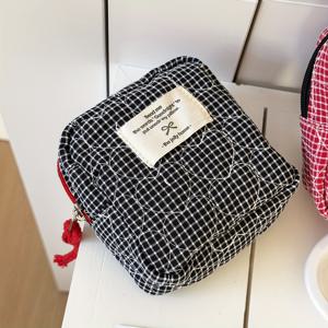 TEMU 하트 패턴과 체크무늬 디자인의 동전 지갑, 소녀용 생리대 정리함, 휴대용 소품 보관 가방