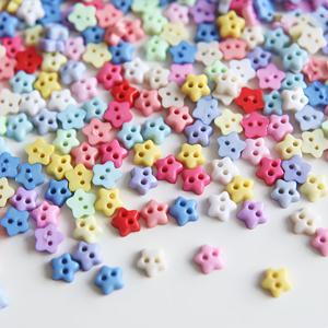 TEMU 30개 빈티지 스타일 미니 레진 버튼, 0.24인치 오각형 디자인 다양한 색상 - 인형 옷 및 공예 프로젝트에 적합