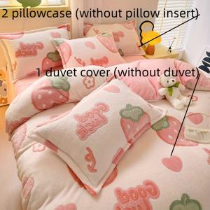 TEMU 3피스 플러시 두꺼운 이불 커버 세트 (1피스 이불 커버 & 2피스 베개 커버, 코어 없음), 딸기 프린트 따뜻한 가을과 겨울 침구 세트 - 부드럽고 피부 친화적인 침실 게스트룸용 이불 커버, 소년과 소녀를 위한 크리스마스 휴일 선물