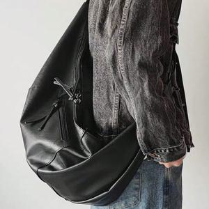 TEMU 남성용 스타일리시 대용량 크로스바디 백 - 다용도 단색 컬러, 패셔너블한 한국 스타일 만두 숄더백, 폴리에스테르 안감, 책 및 캐주얼 외출에 완벽 - 딥 브라운, 블랙 색상 가능|가방|크로스백|남자가방