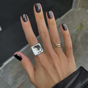 TEMU 미러 메탈 블랙 프레스온 네일 - 크롬 글레이즈 쇼트 젤 네일, 블링 샤이 플레팅, 여성용 재사용 가능한 두꺼운 네일 - 접착제로 붙이는 네일