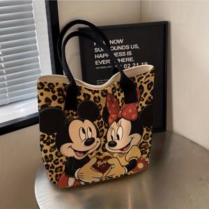 TEMU 스타일리시 프린트 미키 & 미니 마우스 대용량 지퍼 토트백 - 만화 프린트 캐주얼 커뮤터 숄더백, 휴대용 크로스바디 백, 고정 스트랩, 연갈색/검정, 손세탁 또는 드라이클리닝 가능, 캐주얼 숄더백 | 재미있는 디자인 | 내구성 있는 지퍼 클로저, 여성용 지갑, 토트백