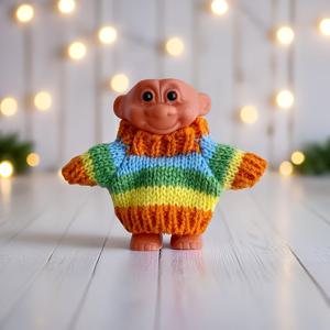 TEMU 1개 귀여운 니트 스웨터 노움 라이터 케이스 - 실리콘 플린트형 리필 가능 라이터 (캡 포함), 세탁 가능 & 내구성 - 크리스마스/할로윈 선물, 생일 파티 용품, 홈/오피스 데코 - 라이터 호환 (2가지 색상: 오렌지/블랙, 그린/블루/레드/블랙 ) - 장식적 & 기능적 액세서리