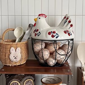 TEMU 닭 디자인 세라믹 계란 보관 바구니, 세라믹 닭 모양 뚜껑, 원형 와이어 바스켓 베이스와 손잡이, 20-25개 계란 수납 가능, 계란 거치대, 보관 상자, 컨테이너 계란 바구니 거치대