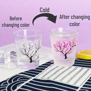 TEMU 4팩 일본 사쿠라 벚꽃 컬러 체인징 샷글라스 - 50ml/2oz 온도감지 디자인 위스키, 테킬라, 리큐어용 재사용 가능 유리컵 - 손세척 전용, 우아한 파티 & 홈 엔터테이닝, 자연 영감 디자인, 장식 유리잔, 내구성 있는 음료용기, 주최자용 색상 변화 글래스웨어