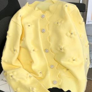 TEMU 파라코코 여성 가을 겨울 캐주얼 카디건 - 진주 장식 버튼 프론트, 플리츠 헴 H라인 라운드넥 긴소매 스웨터, 레이어링용, 데이지 모티프 버튼, 내구성 있는 니트웨어, 포근한 아우터웨어, 고품질 스티칭, 스타일리시 레이어링