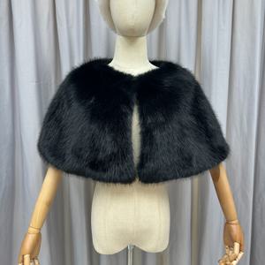 TEMU 1개 여성용 우아한 인조 퍼 케이플렛 - 쇼핑, 결혼식, 파티용 부드럽고 따뜻한 방풍 겨울 랩, 다재다능한 패션 액세서리, 귀여운 겨울 의류, 폭신한 질감