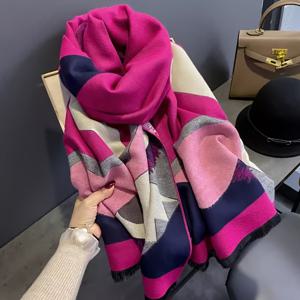 TEMU 여성용 따뜻한 기하학적 프린트 스카프 - 부드러운 비스코스 및 폴리에스터 블렌드, 핑크, 블루, 베이지 및 그레이 컬러 블록 디자인, 플러시 및 편안한 가을 및 겨울용, 캐주얼 주말 착용, 캐주얼 액세서리 | 만화 몬스터 프린트 | 플러시 텍스처