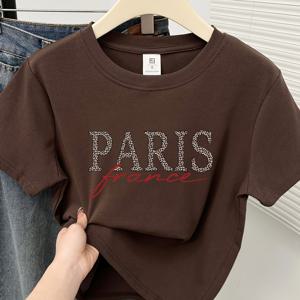 TEMU 여성용 슬림핏 반팔 티셔츠 - 레터 프린트 라운드넥 캐주얼 탑, 연한 회색에 브라운 그래픽, 통기성 여름 티셔츠, 페티트 여성용, 세탁기 사용 가능한 레이어링 필수 아이템, 여성 티셔츠, 여행 패션, 릴랙스드 핏 셔츠, 반투명 소재