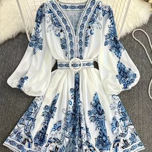 TEMU 빈티지 궁전 스타일 꽃무늬 프린트 V넥 드레스, 랜턴 소매 및 벨트 포함