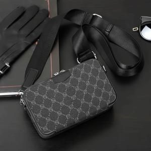 TEMU 새로운 한국식 패션 남성용 크로스바디백 - 조절 가능한 스트랩, 다기능 설계로 업무/출퇴근 여행에 필수적인 선물, 크로스바디 여행 가방, 남성을 위한 소형 크로스백, 나일론 크로스백, 도시 라이프스타일, 데일리 커뮤트, 트렌디 사첼, 패션감각 있는 내구성 원단, 경량화된 제작, 컴팩트 수납공간, 대학생과 젊은 전문직자를 위한 아이템