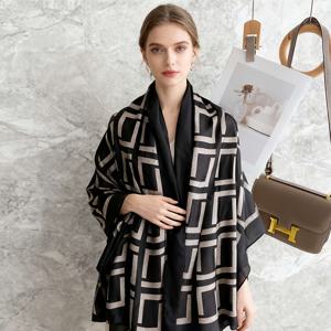 TEMU 여성용 가벼운 통기성 스카프 숄 - 기하학적 프린트 블랙 & 화이트 국립 스타일 디자인, 다목적 비치 타월 & 봄 여름 외출 패션 액세서리, 머리 스카프, 현대 중국 스타일, 비탄력 원단, 고품질 인쇄