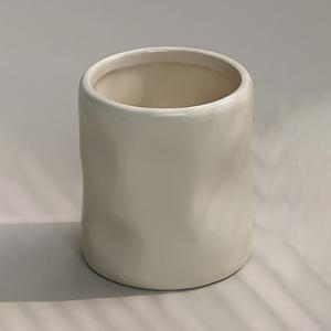 TEMU 1개 세라믹 메이크업 브러쉬 홀더 & 펜 정리함 - 손으로 만든 질감 디자인, 엠보싱된 불규칙한 모양, 사무실, 거실, 침실용 이중 목적 책상 장식 - 핑크 & 베이지, 휴일 생일 선물 아이디어, 화장품 보관함 | 현대적인 미학 | 품질의 공예, 메이크업 수납 정리대