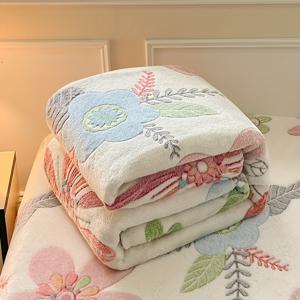 TEMU 1pc 아늑한 꽃무늬 퀼팅 담요 - 가벼우며 고급스러운 스타일, 모든 계절을 위한 폴리에스터 플란넬, 밝은 핑크, 블루, 퍼플 꽃, 침실, 소파, 사무실 낮잠, 비행기, 기계 세탁 가능, 사무실 낮잠 담요 | 현대 퀼팅 디자인 | 기계 세탁 가능 커버, 소파용 담요|쇼파|쇼파커버