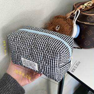 TEMU 여성용 대용량 지퍼 화장품 정리 파우치 - 검정 & 흰색 체크무늬 퀼트 디자인, 내구성 있는 폴리에스터 여행 메이크업 백 일상 및 여행용 포지셔닝 프린팅|파우치|화장품정리함