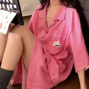 TEMU 캐주얼 피치 핑크 반팔 파자마 세트 - 토끼 프린트 칼라 버튼 업 탑, 신축성 있는 허리 밴드 반바지 - 루즈핏, 달콤하고 편안한 봄/여름 라운지웨어|반바지|여름바지|여름잠옷