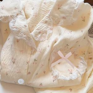 TEMU 신상 고퀄리티 봄/가을 플로럴 프린트 레이스 트림 & 리본 타이 긴팔 파자마 세트, 여성용 얇은 스타일 투피스 의류 - 홈웨어, 라운지웨어, 침대복, 우아한 잠옷, 부드러운 소재, 통기성 좋은 여성용 파자마, 성인용 잠옷|잠옷|파자마