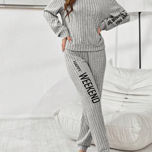 TEMU 유럽 및 미국 스타일 인기 여성 캐주얼 가을/겨울 브러시드 골지 솔리드 컬러 레터 프린트 라운드넥 집게 커프스 긴소매 탑 + 프린트 탄성 허리 편안한 감성 여성 롱 팬츠 집게 커프스 홈웨어 잠옷
