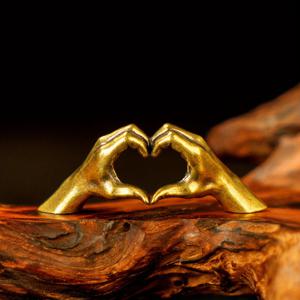 TEMU 빈티지 황동 하트 제스처 영원한 사랑 손 조각 - 연결된 하트 제스처 장식, 로맨틱 커플 선물 및 기념일 선물, 전기 필요 없음, 크리스마스, 추수감사절, 새해, 할로윈, 계절별 홈 데코용 다용도 방 장식 | 빈티지 하트 제스처 | 세밀한 장인 정신, 사랑 장식, 크리스마스, 할로윈 장식, 가을 홈 데코 수집품 피규어