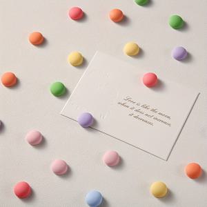 TEMU 20개 컬러풀 라운드 푸시핀 - 사무실 장식용 내구성 있는 다색 핀, 사진 벽, 메시지 보드, 사무용품 및 액세서리, 노트 필기 도구, 재미있는 디자인, 금속 마감