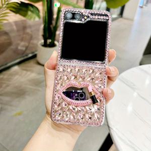 TEMU 삼성 갤럭시 Z 플립 7, Z 플립 6, Z 플립 5 5G, 그리고 Z 플립 7 FE용으로 디자인된 이 투명한 폰 케이스는 하드 PC 소재와 스타일리시한 립스틱 미러가 특징이며, 여성 패션에 완벽합니다. 제트 플립, 폰 케이스, 핸디 커버, 케이스