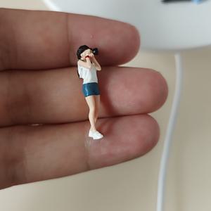 TEMU 1/64 스케일 정지 인형 모델, 세심하게 제작된 손으로 그린 색상 매칭, ABS 레진으로 제작된 사진 소녀와 소녀를 특징으로 하는, 각 상자는 하나씩 포함된 리얼리스틱 모델 조각상, 미니어처 장면에 풍부한 수집용