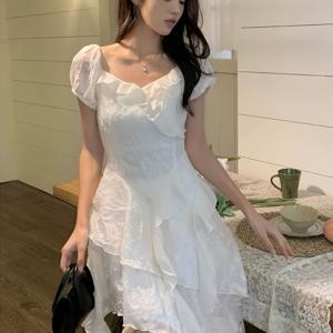 TEMU 여성용 프렌치 스타일 비대칭 밑단 A라인 드레스 - 스퀘어 넥 & 러플 소매, 가벼운 여름 원피스, 화이트, 캐주얼부터 포멀웨어까지, 사계절 활용 가능