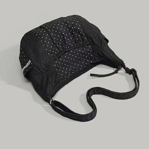 TEMU 여성용 일본 애니메이션 스타일 크로스바디 백 - 고딕 로리타 토트백, 탈부착 가능한 스트랩, 지퍼 잠금, 대학생용 백팩 파우치, 일상 사용 및 테마 이벤트용 - 귀여운 애니메이션 캐릭터 디자인, 검정색에 흰색 도트, 구조적인 직사각형 모양과 둥근 상단, 골드톤 하드웨어, 안감, 미학|백팩|미니크로스백