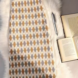 TEMU 여성용 우아한 하이웨이스트 무릎 길이 스커트 - 블랙 & 화이트, 구조화된 사무실부터 파티까지의 의상, 가을/겨울 정장 및 캐주얼 스커트, 일상 특별 행사용, 겨울 옷장, 기하학 패턴, 광택 마감, 패션 애호가용, 여성용 스타일리시 스커트