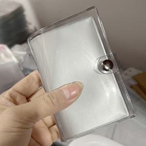 TEMU 1권, 쉬운 운반을 위한 체인이 있는 반짝이는 투명 미니 포토 앨범, 28장의 사진 보관 가능, 내구성 있는 PVC 소재, 작은 및 엽서용, 데이 커플 사진에 적합, 홈 앨범, 사진 앨범, 앨범 포토 북, 스크랩북