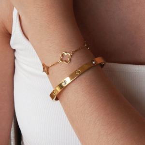 TEMU 2개 세트 심플하고 우아한 스테인리스 스틸 팔찌와 팔찌 조합, 창의적인 클로버 디자인, 여성용 연회, 데일리 패션, 출퇴근, 휴일 선물용, 데일리 패션 액세서리, 휴일 선물, 여성용 손목 액세서리, 스택 가능한 팔찌, 창의적인 클로버 패턴, 심플하고 우아한 디자인, 정밀한 잠금 장치, 변색 방지 주얼리