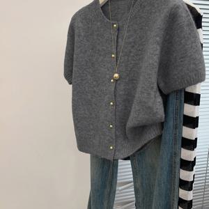 TEMU 여성용 우아한 프렌치 스타일 가디건 - 골드 톤 버튼이 있는 시크한 버튼 프론트 스웨터, 일상복 및 포멀룩을 위한 가벼운 봄/여름 가디건|가디건|볼레로