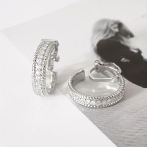 TEMU 1쌍 플라이 빈티지 클립온 귀걸이 - 여성 & 남성용, 피어싱 없는 합성 지르코니아 웨딩/파티, 클래식 서클 후프, 크리스마스 선물, 데일리 웨어, 연중 사용 (유럽 스페셜 라인 컬렉션)