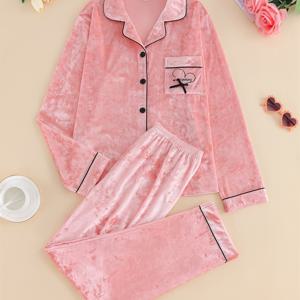 TEMU 여성용 우아한 단색 벨벳 파자마 세트 - 긴소매 버튼 앞면 라펠 셔츠 & 포켓 바지, 부드러운 핑크색 겨울 잠옷으로 포근한 밤을 위한 선택