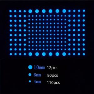 TEMU 202pcs 빛나는 별 천장, 빛나는 벽 스티커 장식 스티커, 3D 접착제 점 장식 별자리 장식 침실 또는 생일 선물, 1개 세트/10개 세트로 제공됩니다. 가정 장식, 호텔, 바, 카페, 상업 공간, 파티 장식에 적합합니다. 다양한 크기와 스타일로 선택할 수 있습니다. 다양한 크기와 스타일로 선택할 수 있습니다.