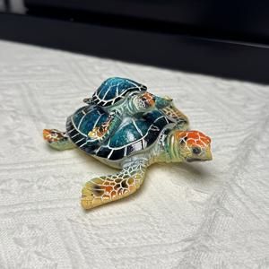 TEMU 1pc 레진 해양 거북 조각품, 바다 동물 조각품, 패션 주제 실내 및 실외 장식, 테이블탑 장식품, 전기 필요 없음