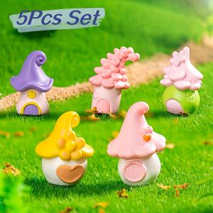 TEMU 매혹적인 만화 엘프 미니 하우스 세트 5개 - 정원 및 실내 공간을 위한 기발한 레진 조경 장식, 녹색 애호가를 위한 DIY 장식 키트, 실내외 장식 | 기발한 미니어처 | 세밀한 공예 기술, 크리스마스, 할로윈 장식을 위한 엘프 하우스 장식, 가을 홈 데코 수집용 피규어