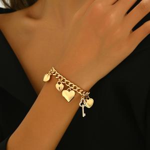 TEMU 데이와 일상 착용을 위한 세련된 빈티지 하트 모양 자물쇠 & 열쇠 & 하트 펜던트 여성용 팔찌.