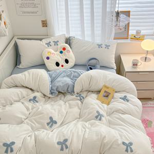 TEMU 타월 자수 리본 침구 3pcs 세트는 1개 이불 커버와 2개 베개 커버를 포함합니다.